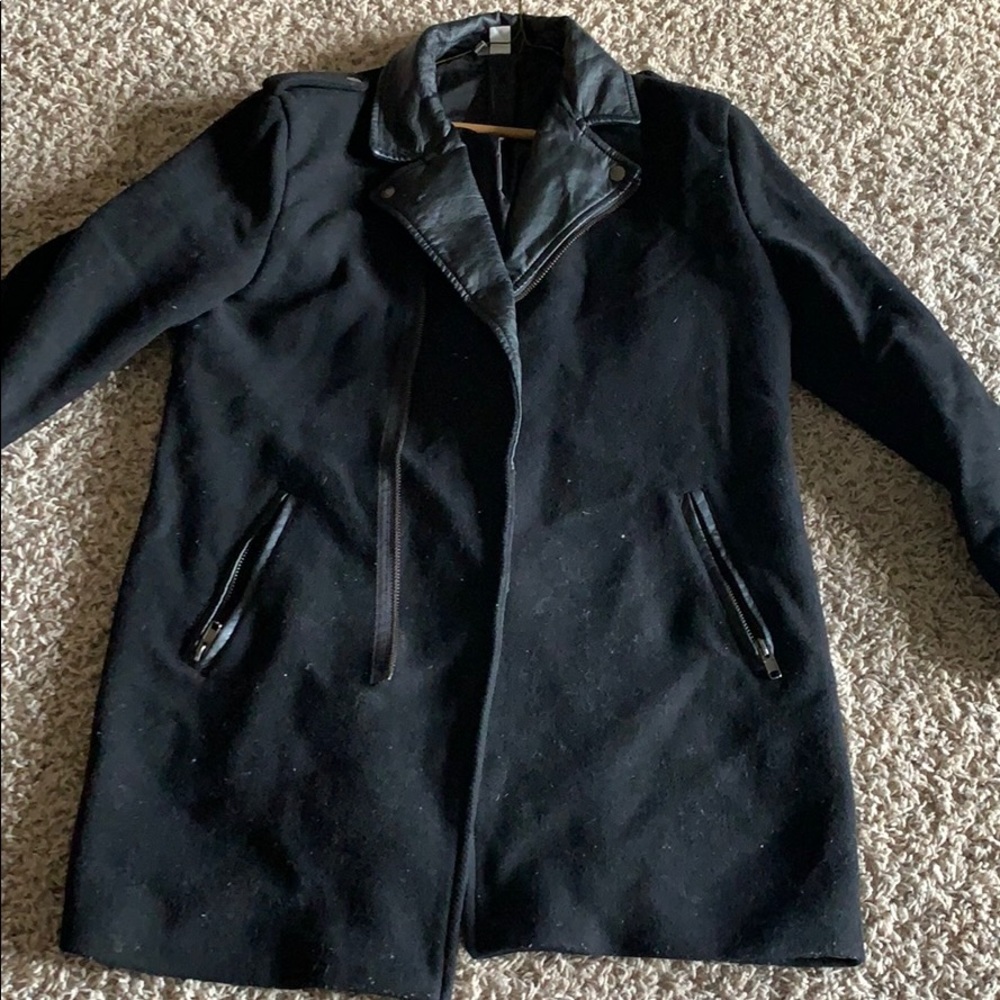 H and m coat